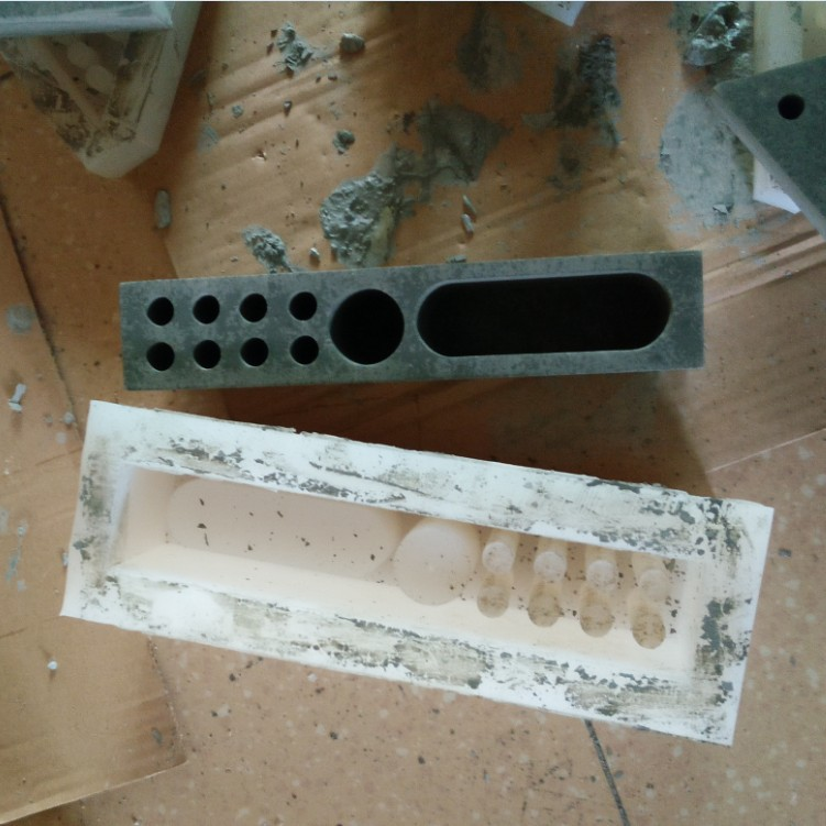 如何延長工業(yè)級模具硅膠使用壽命 ？