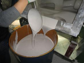 耐低溫模具硅膠能耐低溫多少度？