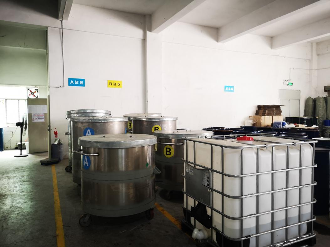 模具硅膠原料和制品儲(chǔ)存需留意的事項(xiàng)有哪些 ？