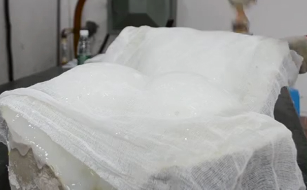 液態(tài)硅膠產(chǎn)品變形或縮水該怎么解決 ？